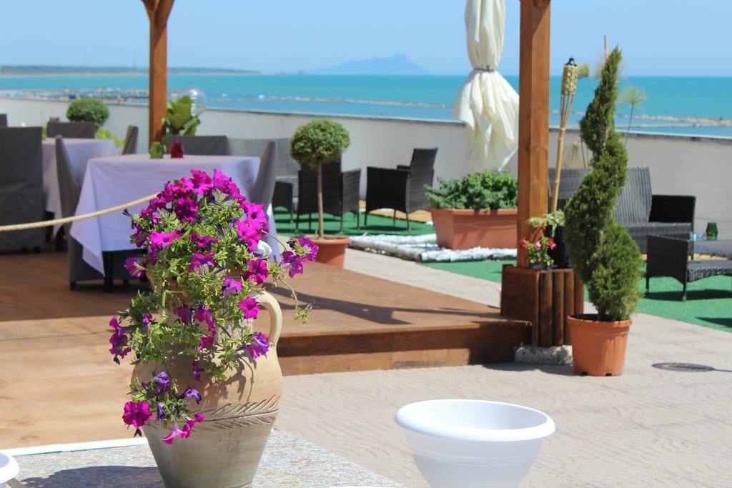 Marocca Hotel Nettuno Buitenkant foto